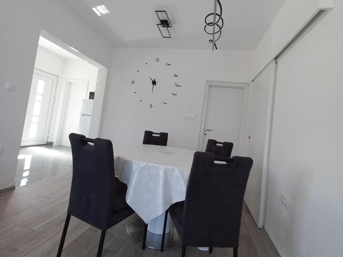 Apartment Sunset Trogir Bagian luar foto